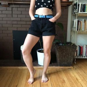 Vintage Levis black 550 shorts